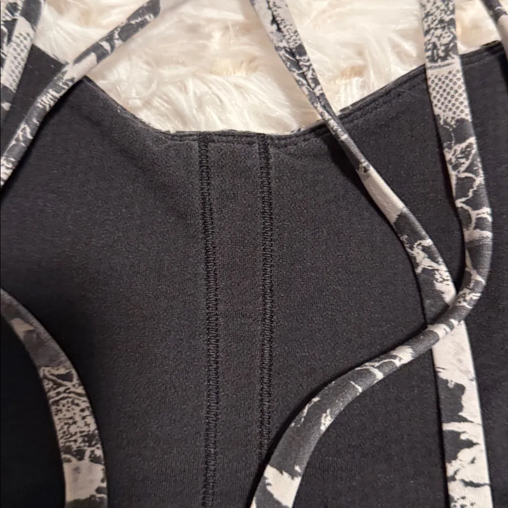 Lululemon Free To Be Zen Black White Abstract Print Strappy Sports Bra 12 - Image 3