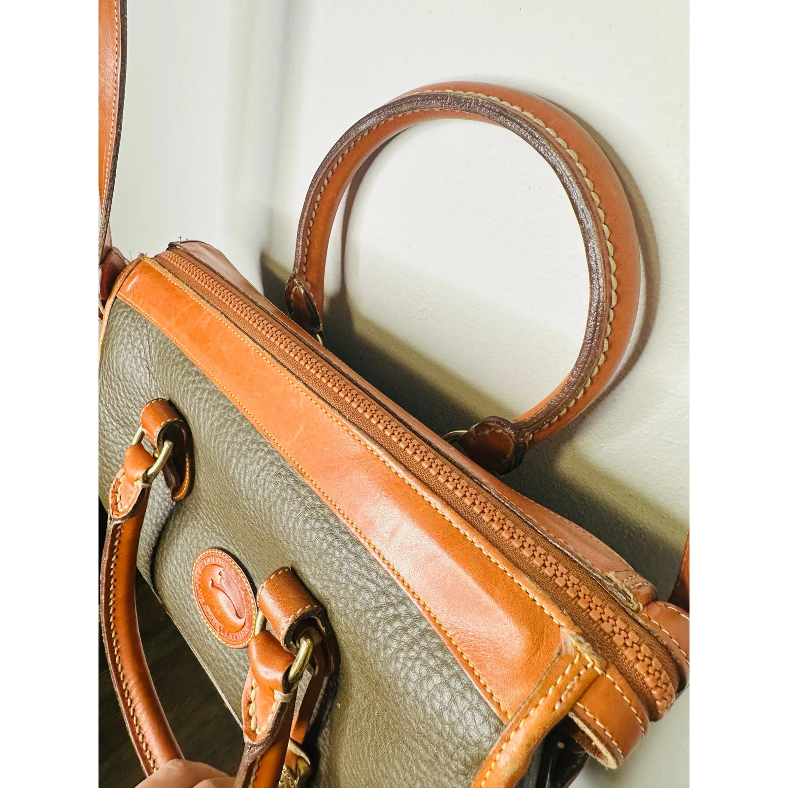 DOONEY & BOURKE Vintage 90s Olive Green Leather Top Handles Crossbody Handbag - Image 10