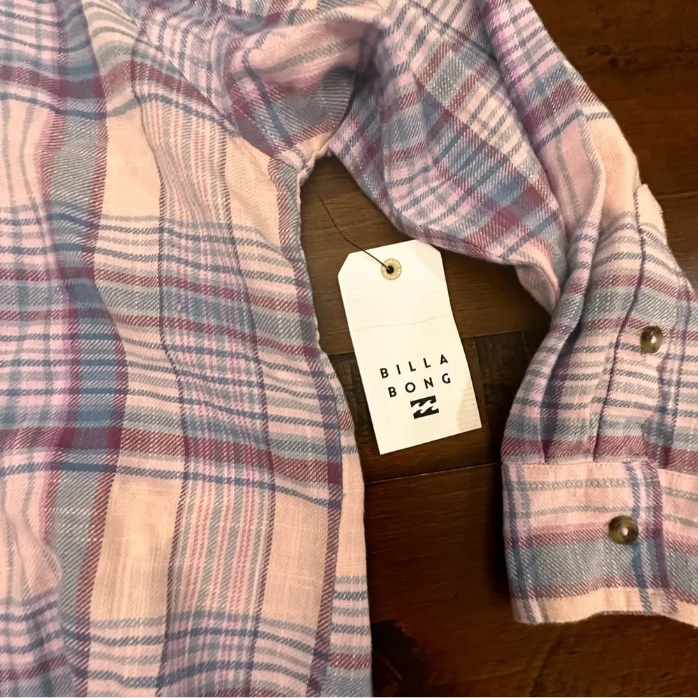 Billabong  Women’s NWT Best Time Flannel Top In Washed‎ Berry Medium - Image 3