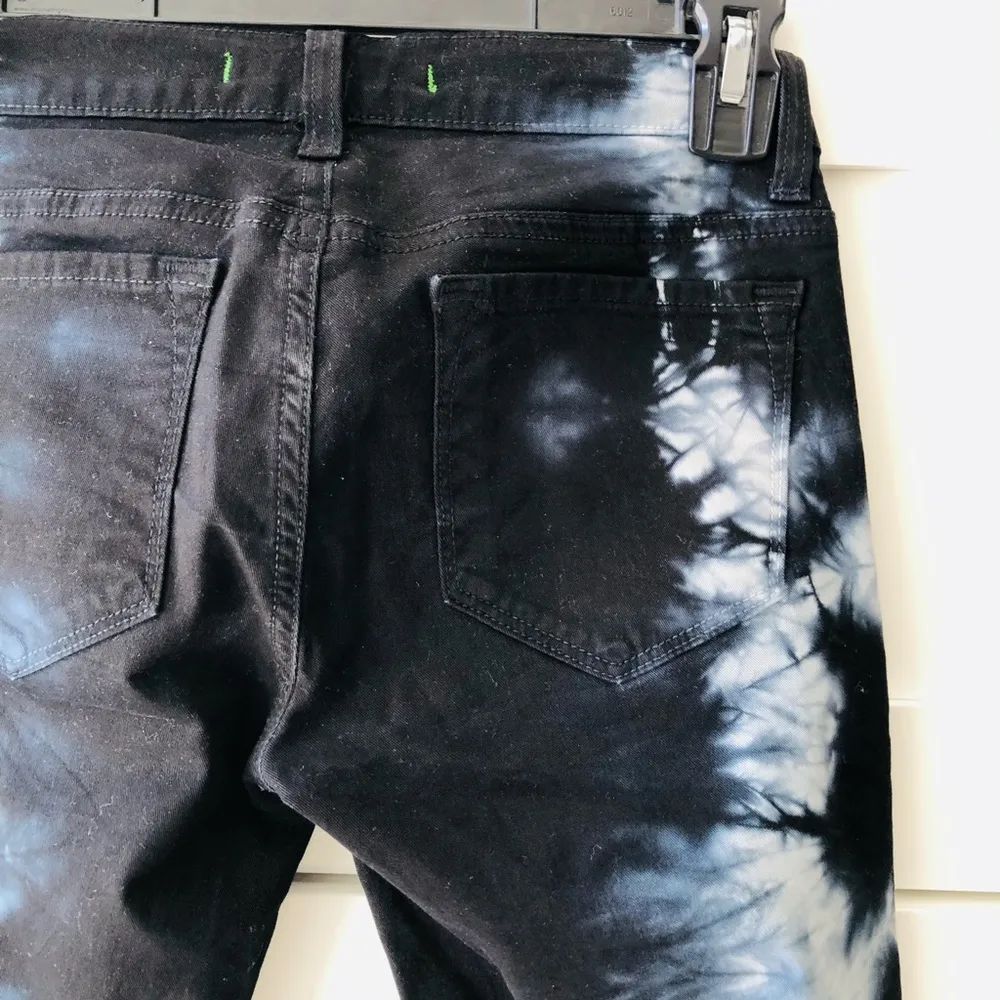 J BRAND Tie Dye Rinse Twill Black Pencil Leg Skinny Jeans, sz. 25 - Image 6