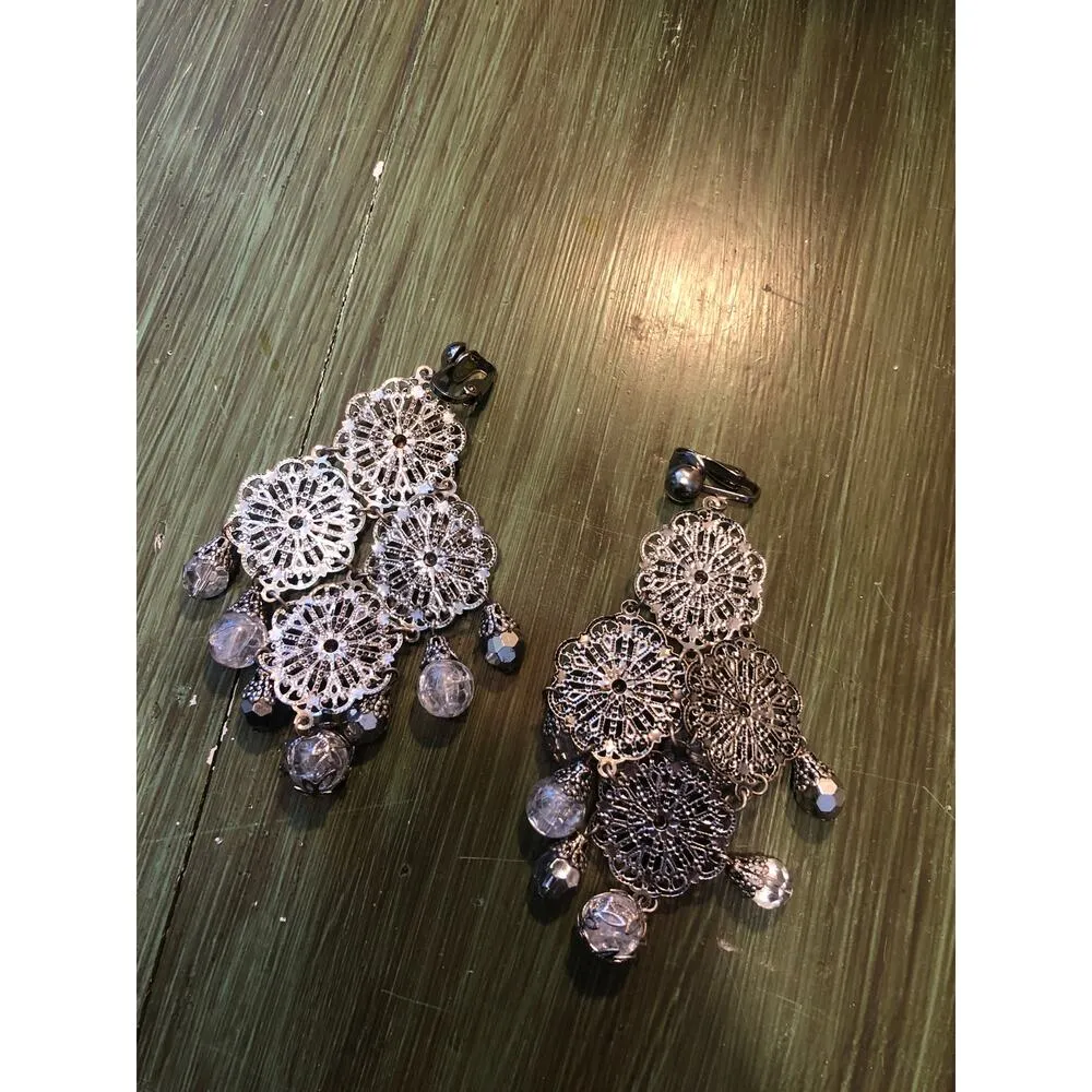 Vintage Silver Tone Art Deco Dangle Rhinestone Beaded Clip On Earrings - Image 5