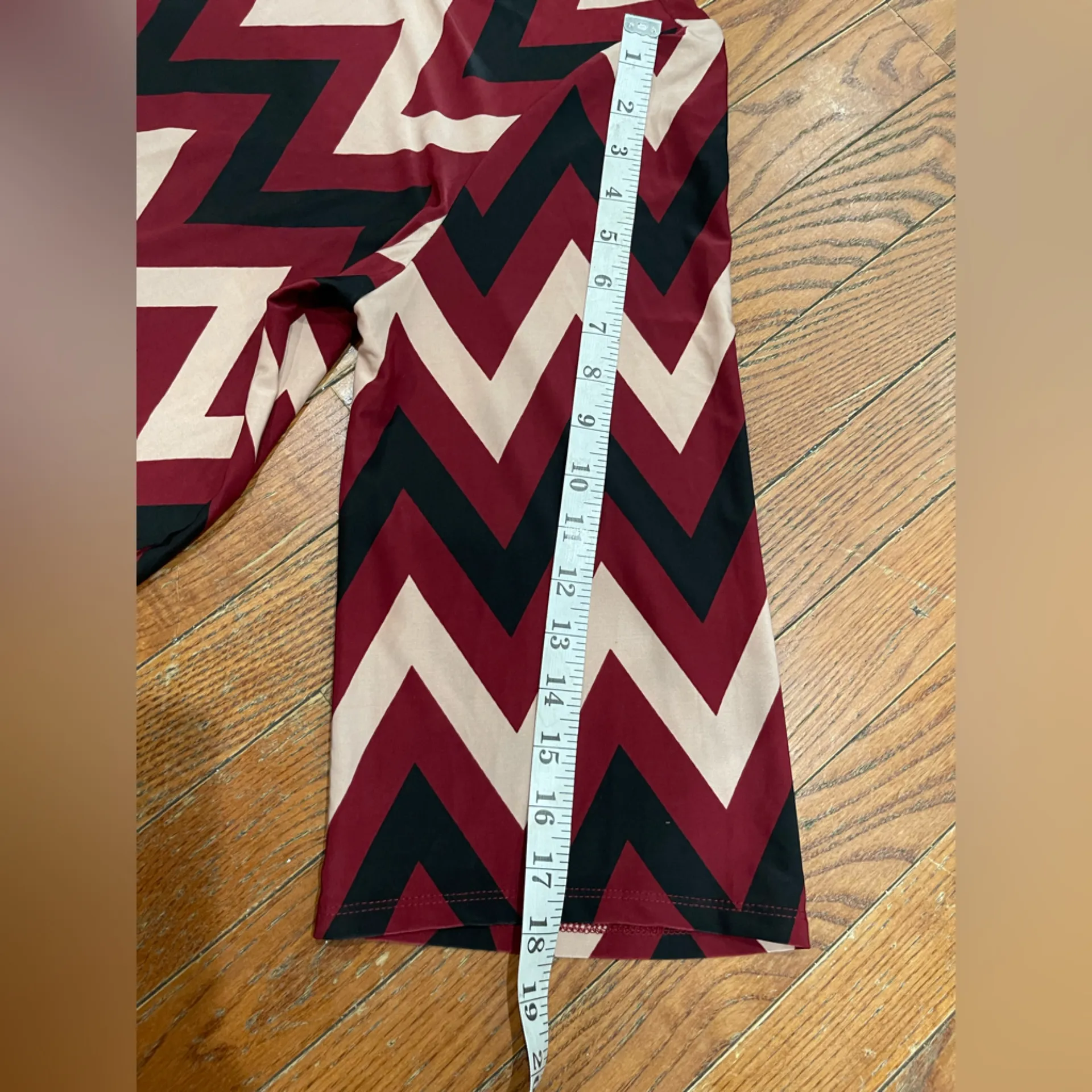 Tacera Burgundy and Cream Zigzag Top - Image 6