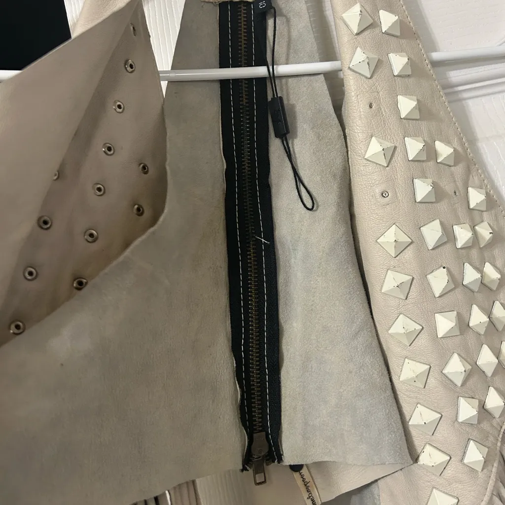 One Teaspoon Beige Fringe Vest(Size 10) - Image 8