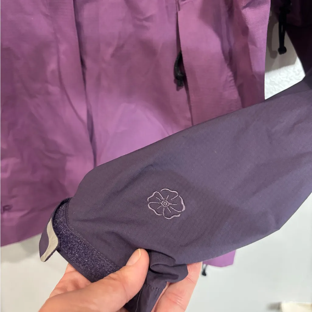 Outdoor Research Womens Pertex Shield Shell Jacket Small Hidden Hood Purple - Image 10