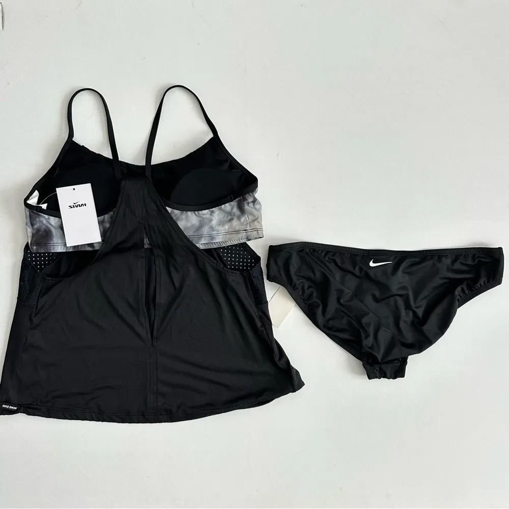 Nike Women’s Tankini Swimsuit 2 Piece Size L - Image 7