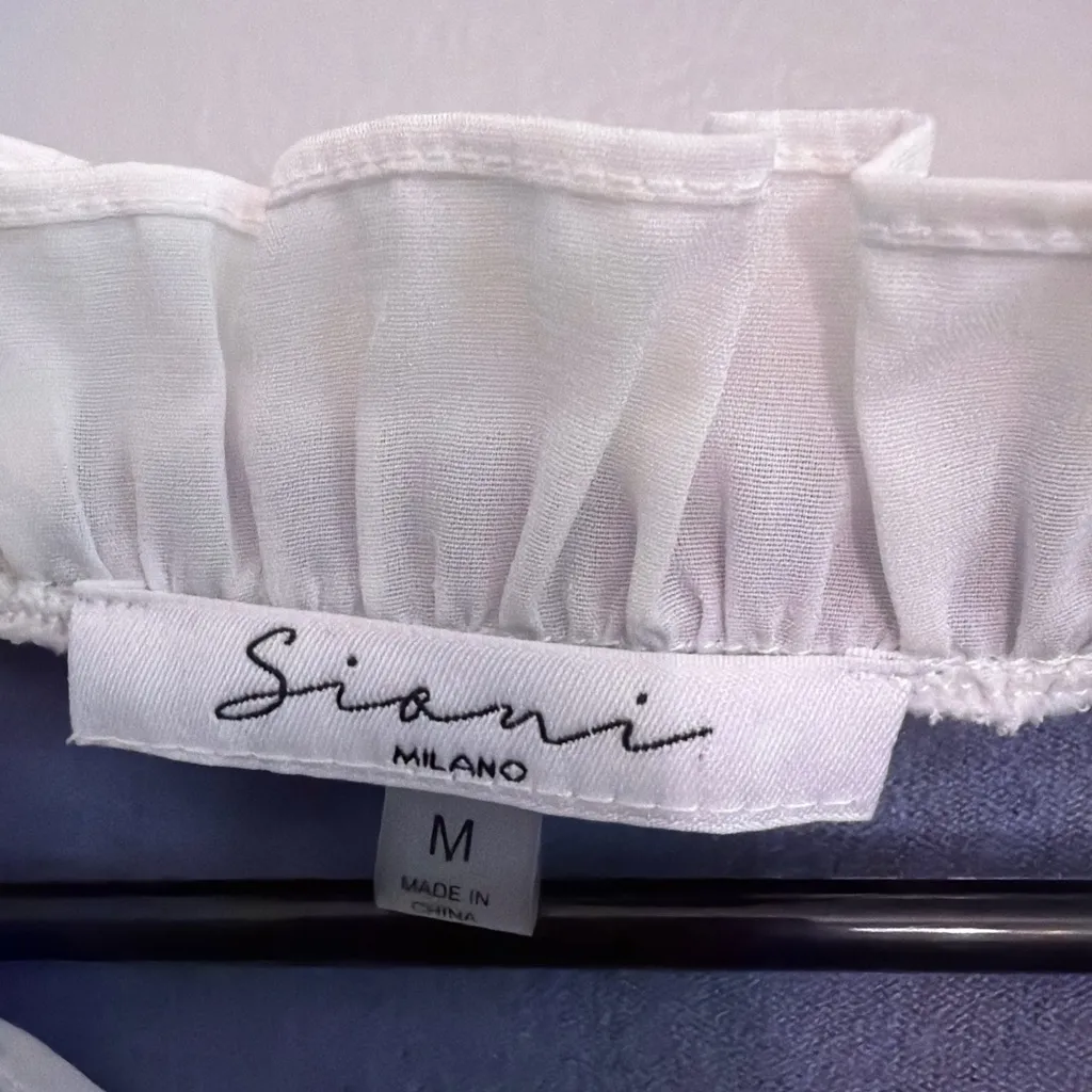 Sioni Milano sizeM Ruffled V - Image 4