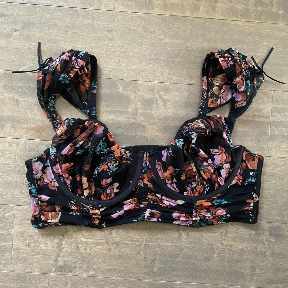 Torrid  Curve Dark Floral Ruched Mesh Cap Sleeve Underwire Bra - Image 4