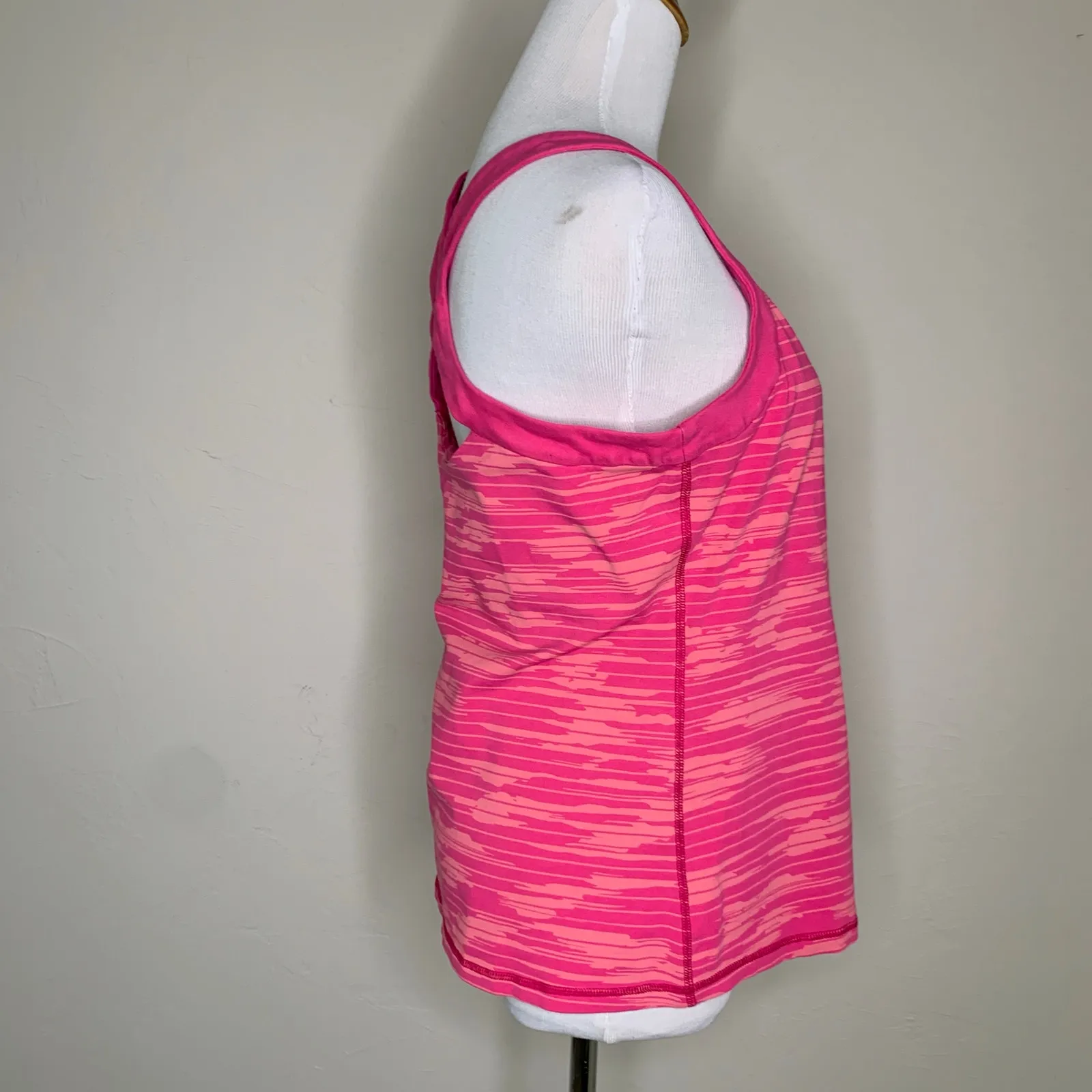 North Face Workout Top Built In Bra Sz Large Pink Orange - Image 4