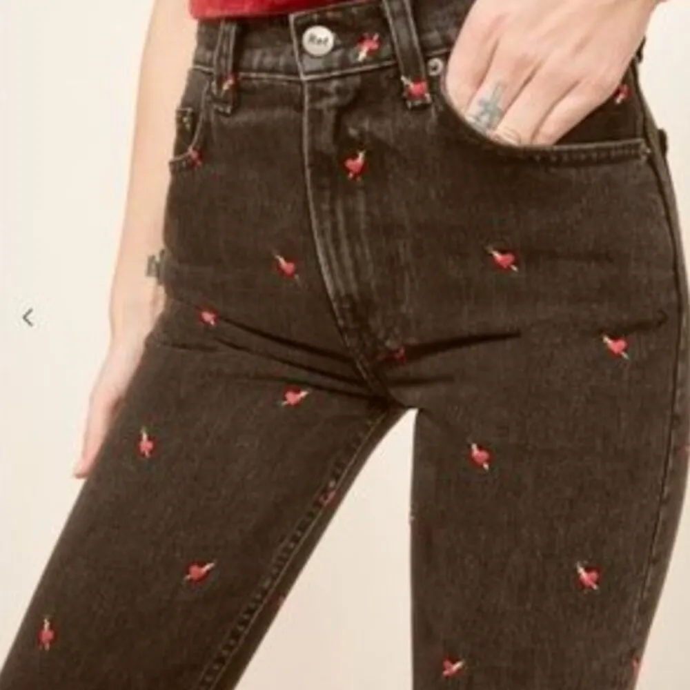 Reformation  julia high cigarette jean in hearts - Image 5