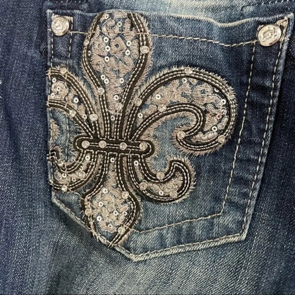 Miss Me Jeans FDL Easy Straight Dark Wash Rhinestone Bling Pockets Size 26 | 2 - Image 10