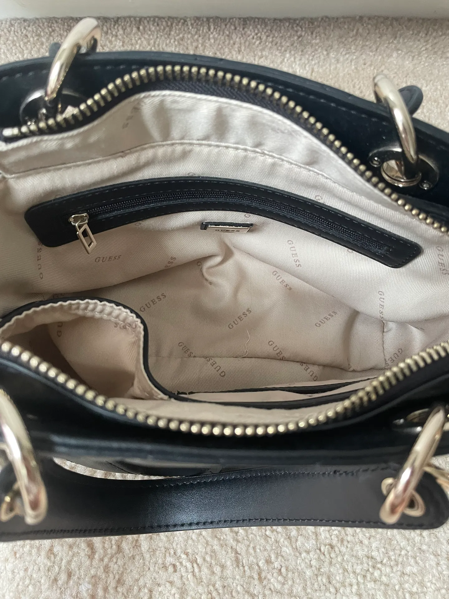 Guess Black Purse - Image 5