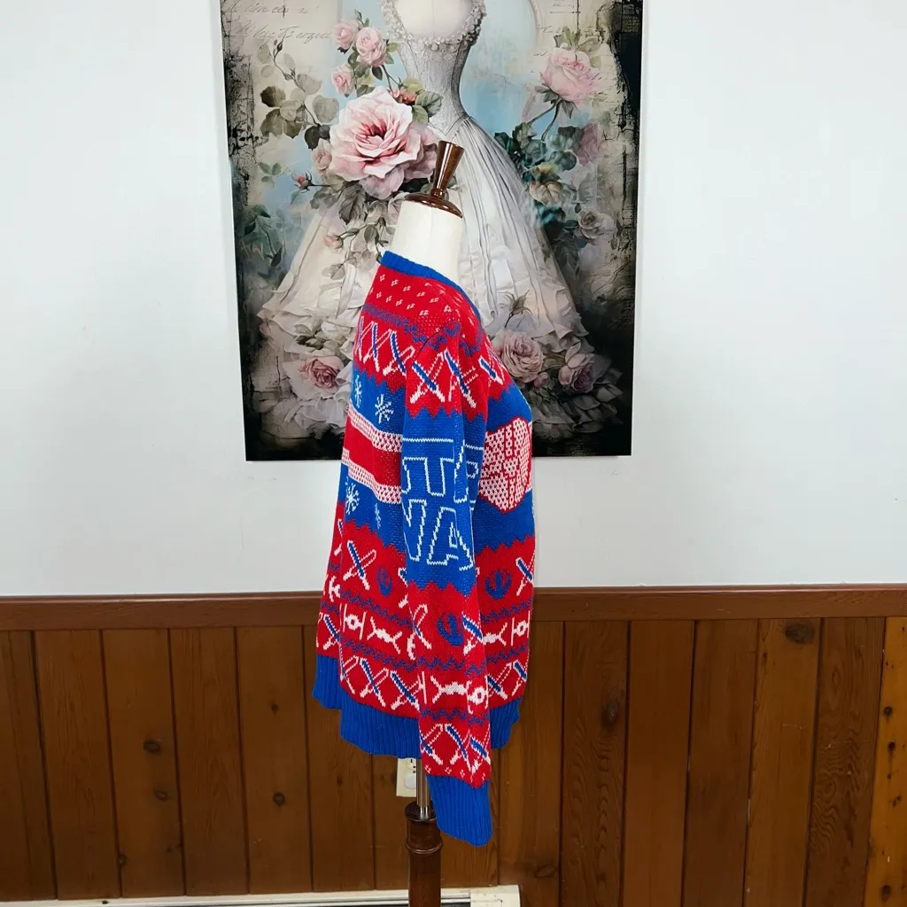 Funky Star Wars Winter Themed Sweater! - Image 3