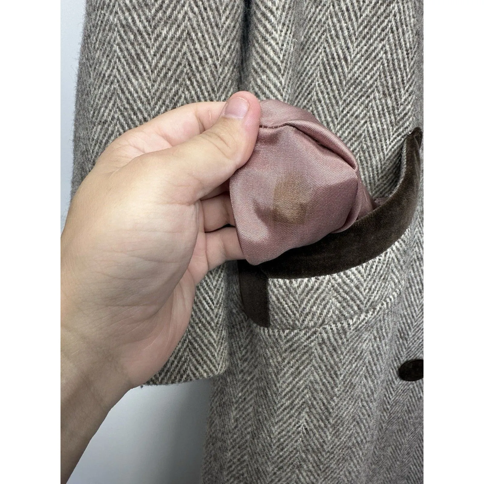 Vintage Noble Fashion Wool Coat Women’s | Herringbone Tweed Long Overcoat Size L - Image 6