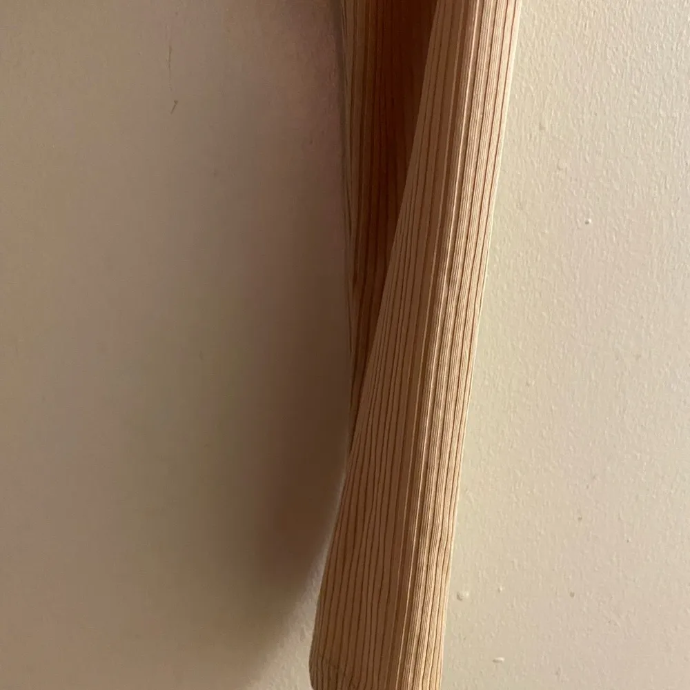 Shein Women’s Juniors Crop Top L Bust 36” Beige Rouched Front Long Sleeve - Image 5