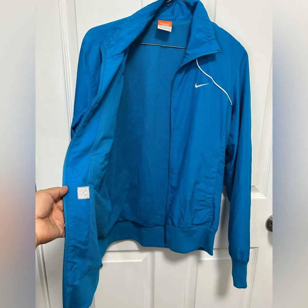 Nike Vintage Vibrant Blue Athletic Jacket - Image 5
