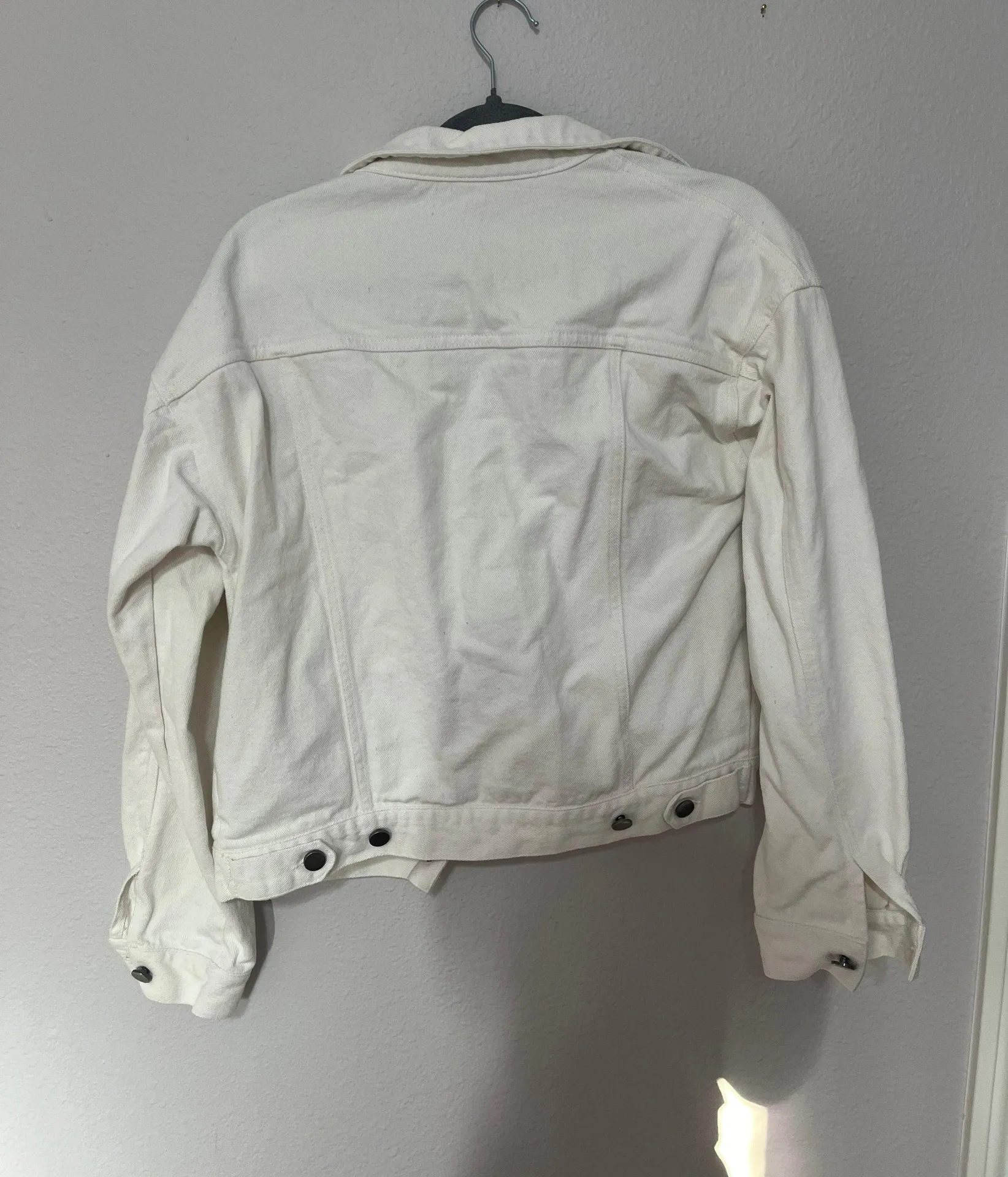 White Denim Jean Jacket Size M - Image 2