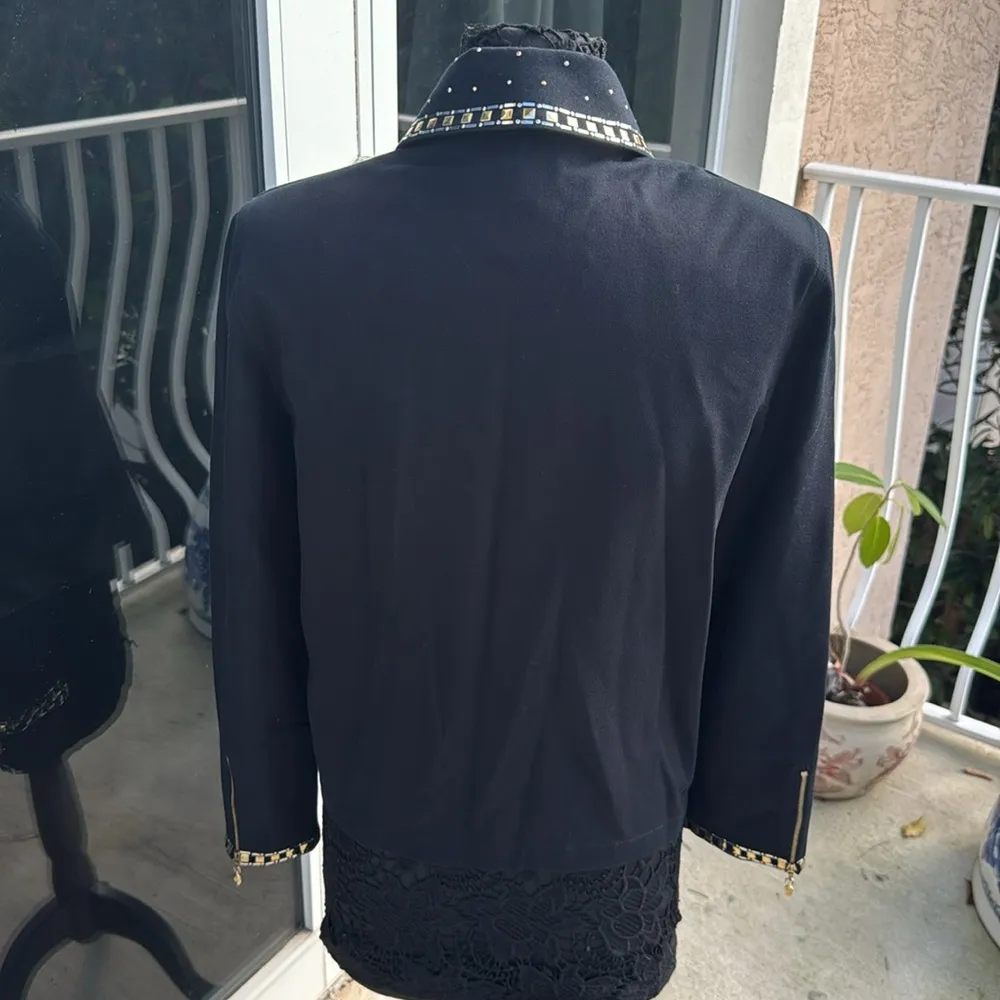 St John sport embellished jacket size small - Image 2