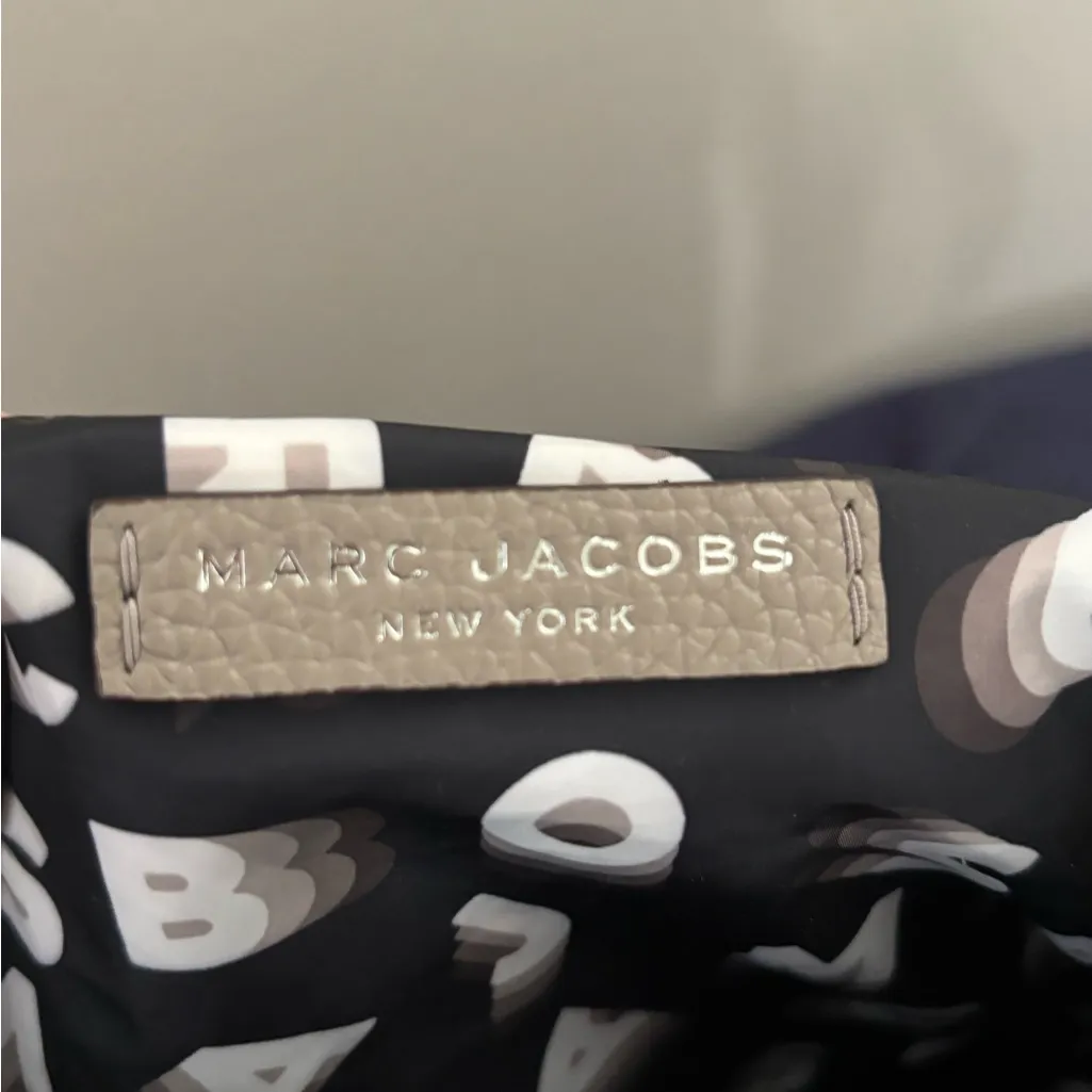 New Marc Jacobs Lock That Leather Messenger Bag Light Gray - Image 14