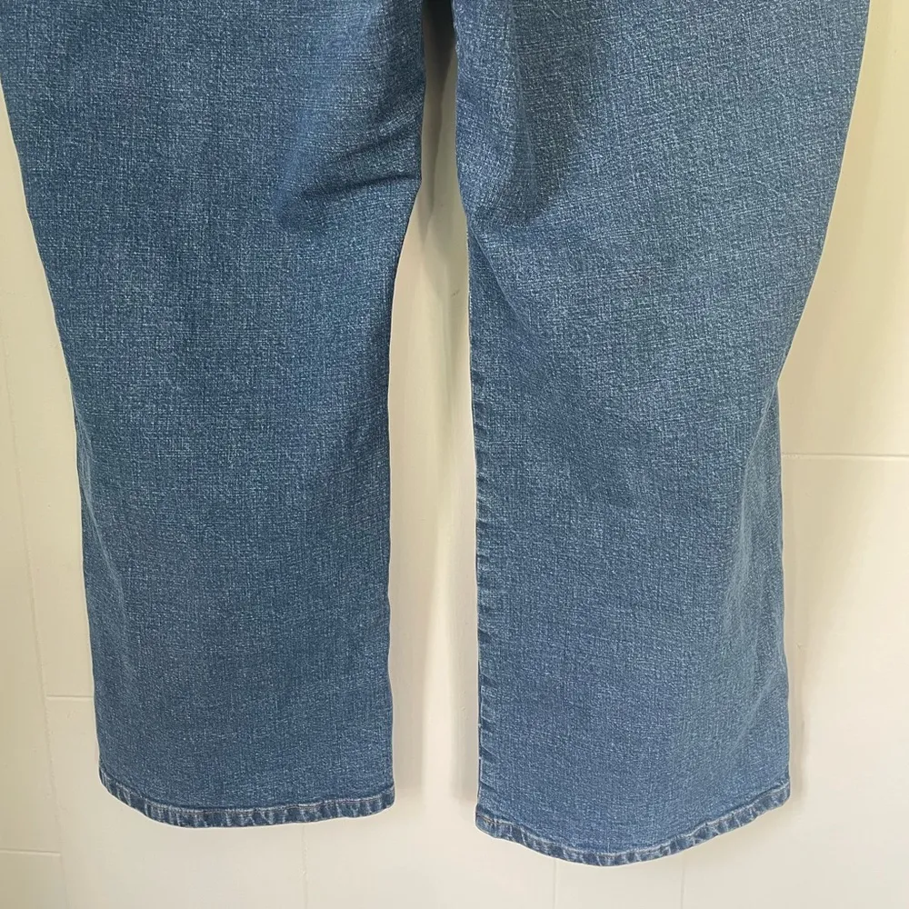 IZOD Straight Leg Medium Wash Denim Jeans ~ High Rise ~ Women’s Size 20W - Image 6