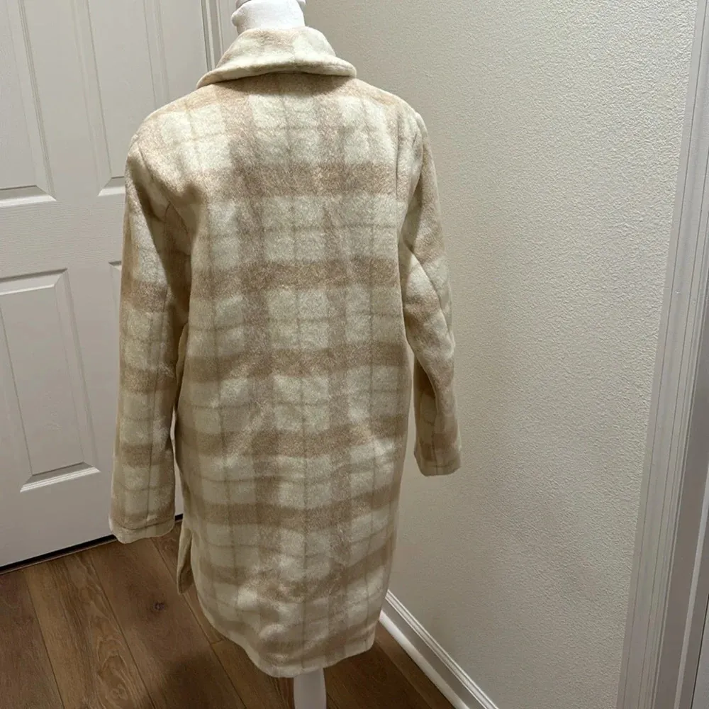 Pink Lily Crème Plaid Shacket Coat - Image 7