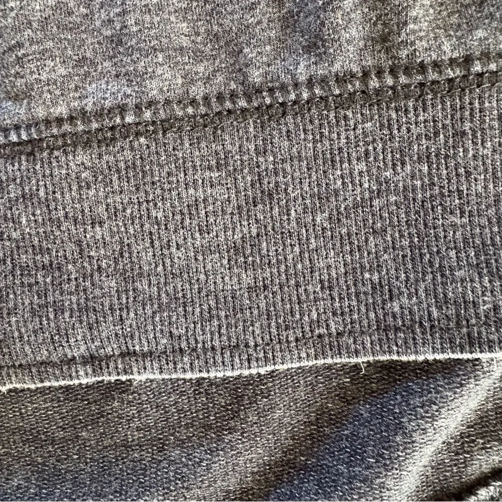 Z Supply Weekender Oversized Terry High Slit Sweatshirt. Size Small. - Image 13