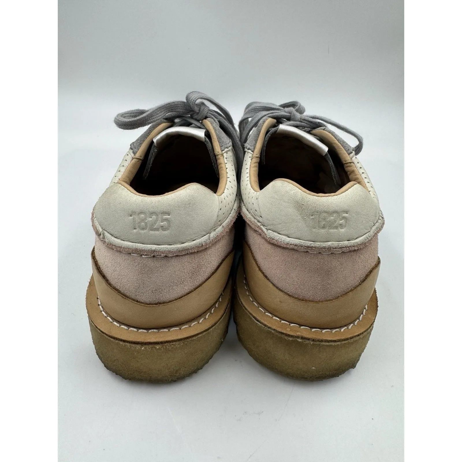 Clarks Originals 1825 Gray White Perforated gum sole Sneaker Shoes Women's 9.5 M - Image 4