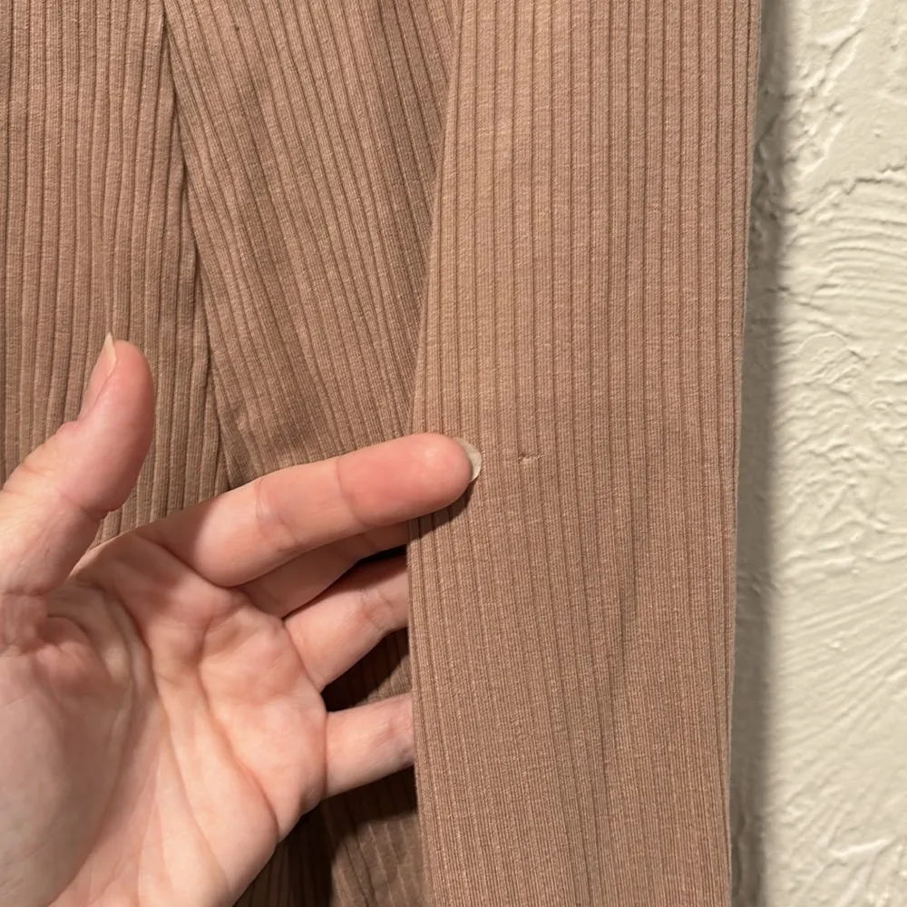 REFORMATION JEANS Whitney Knit Lounge High Rise Pants in Pink Taupe Size Small - Image 6