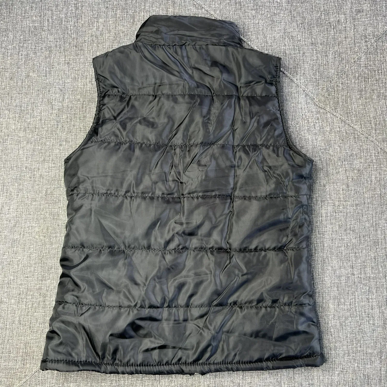 Puffer Vest Black Small Sleeveless Padded Outerwear Quilted Lightweight Full Zip - Image 2