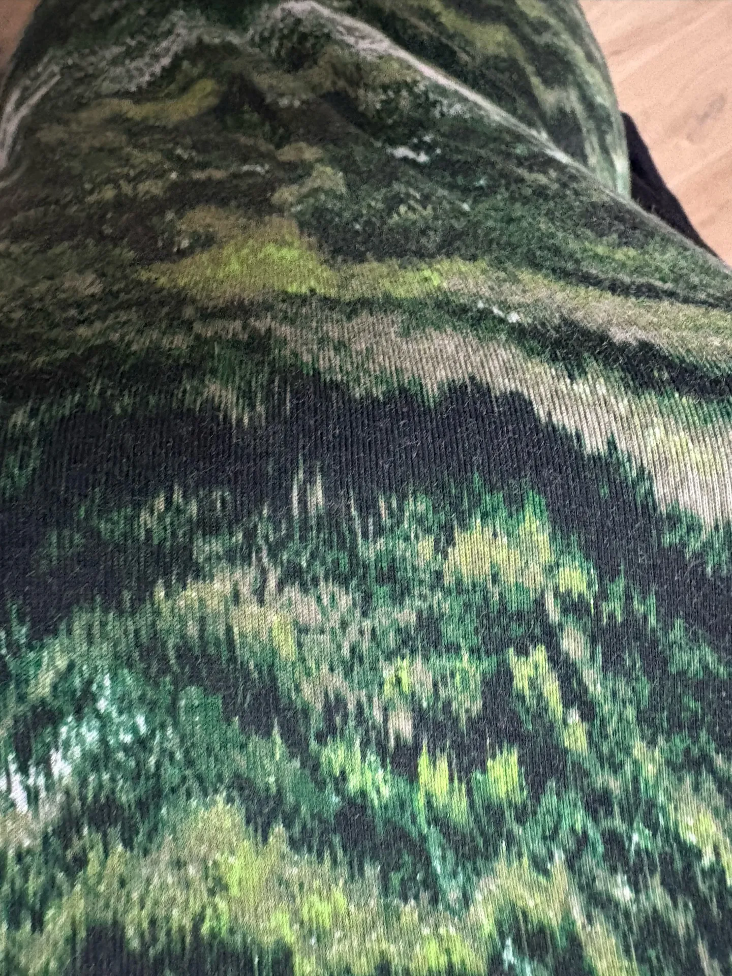 Tahari size medium long sleeve top - Image 5