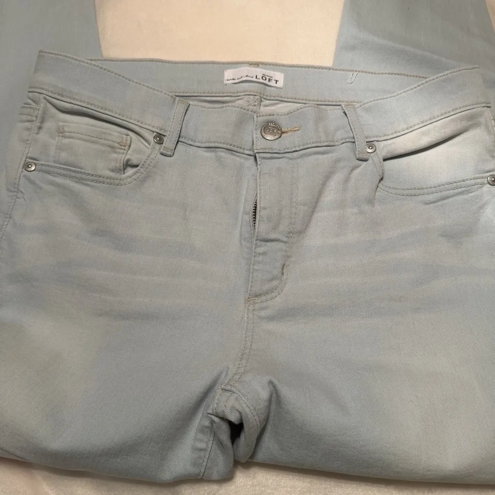 Ann Taylor Loft Modern Skinny Jeans Size 12/31 - Image 2