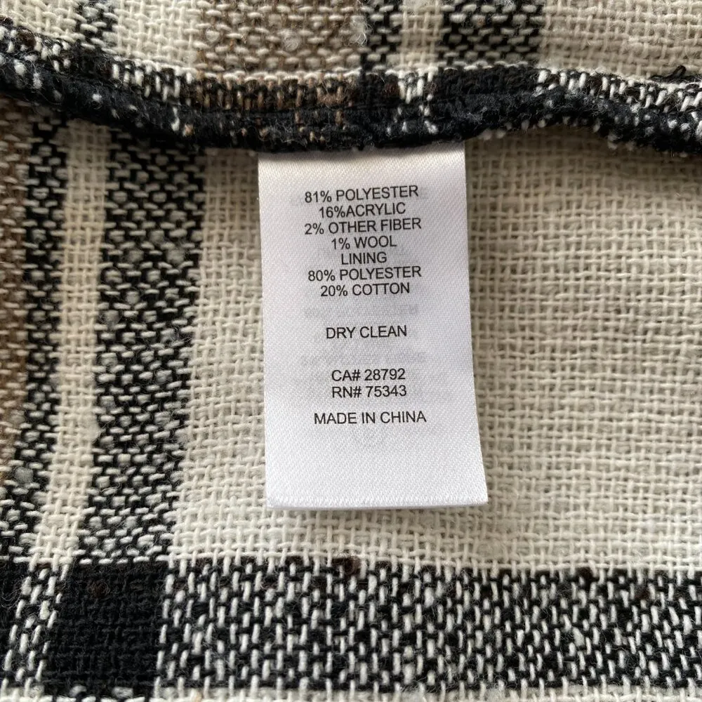 women's size XS brown and white collared button down shacket coat - Image 8