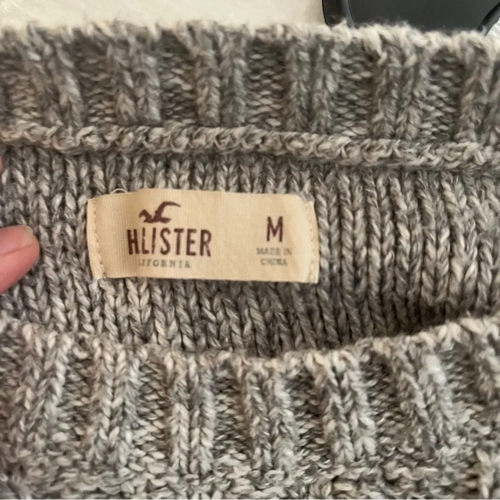 Hollister Gray Cable Knit Sweater - Image 4
