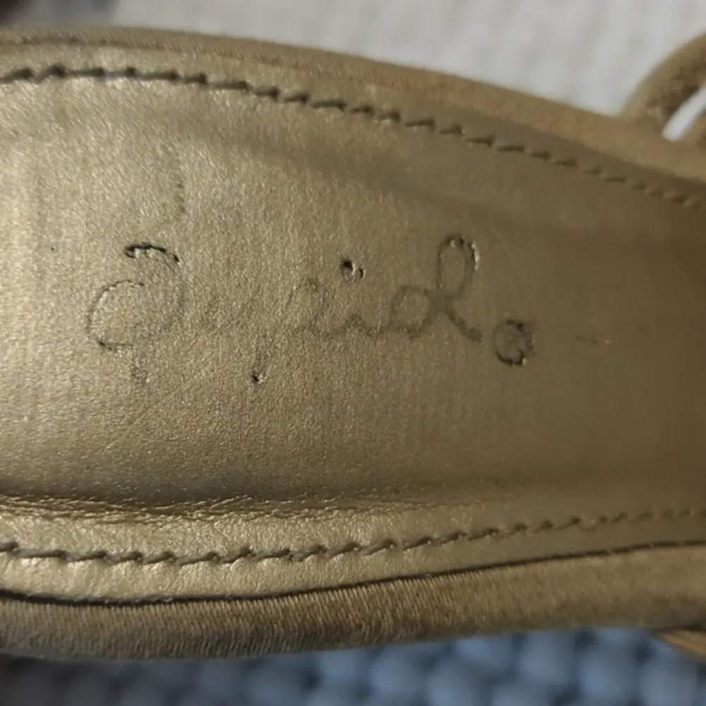 Qupid Tan Cross Strap Cork Wedges Size 5 GUC #3171 - Image 8