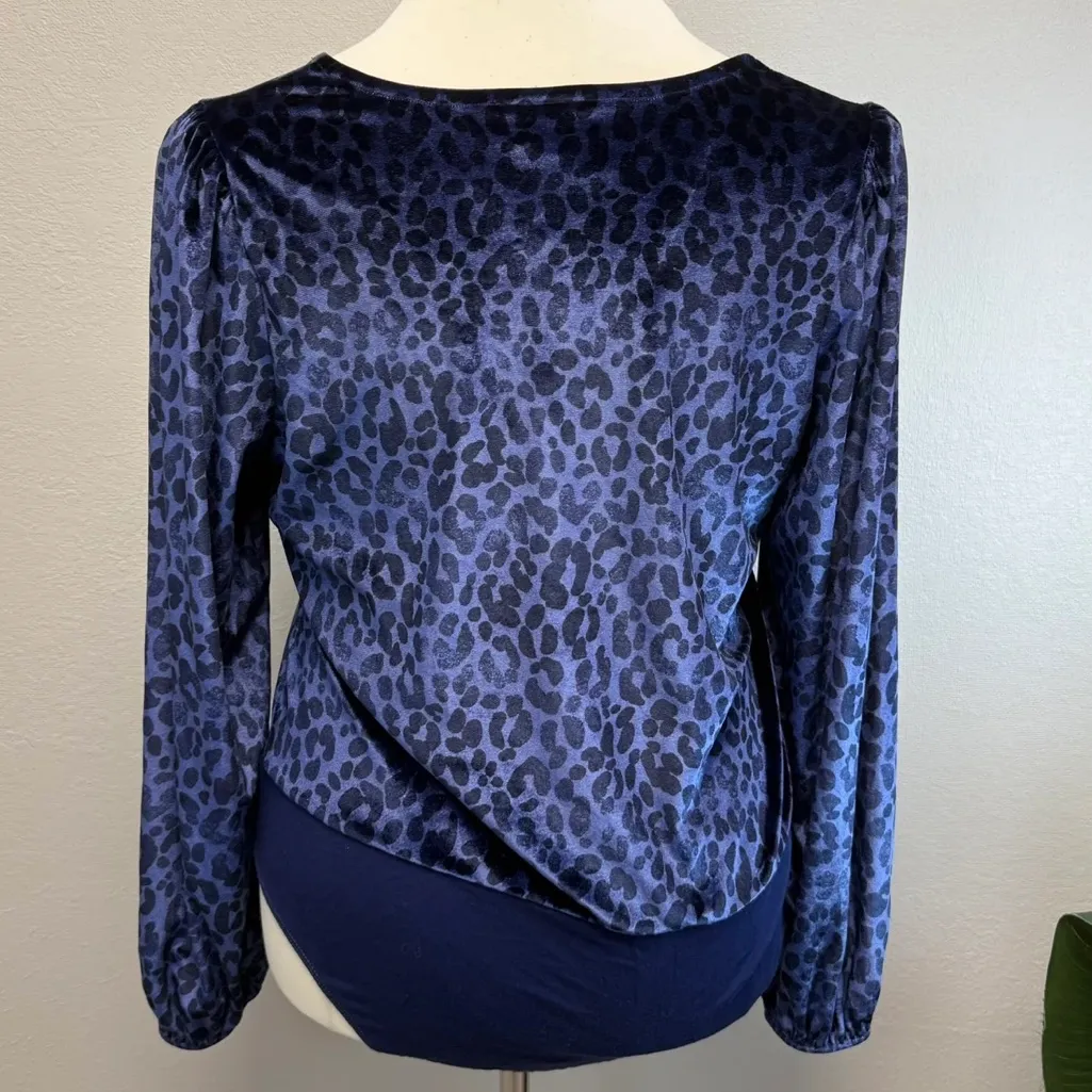 Torrid Blue Leopard Velvet Bodysuit - Size 18/20 (2) - Image 5