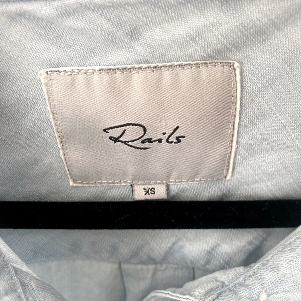 RAILS Carter Shirt Women's XS Light Vintage Denim Chambray Button Down Top Faded - Image 6