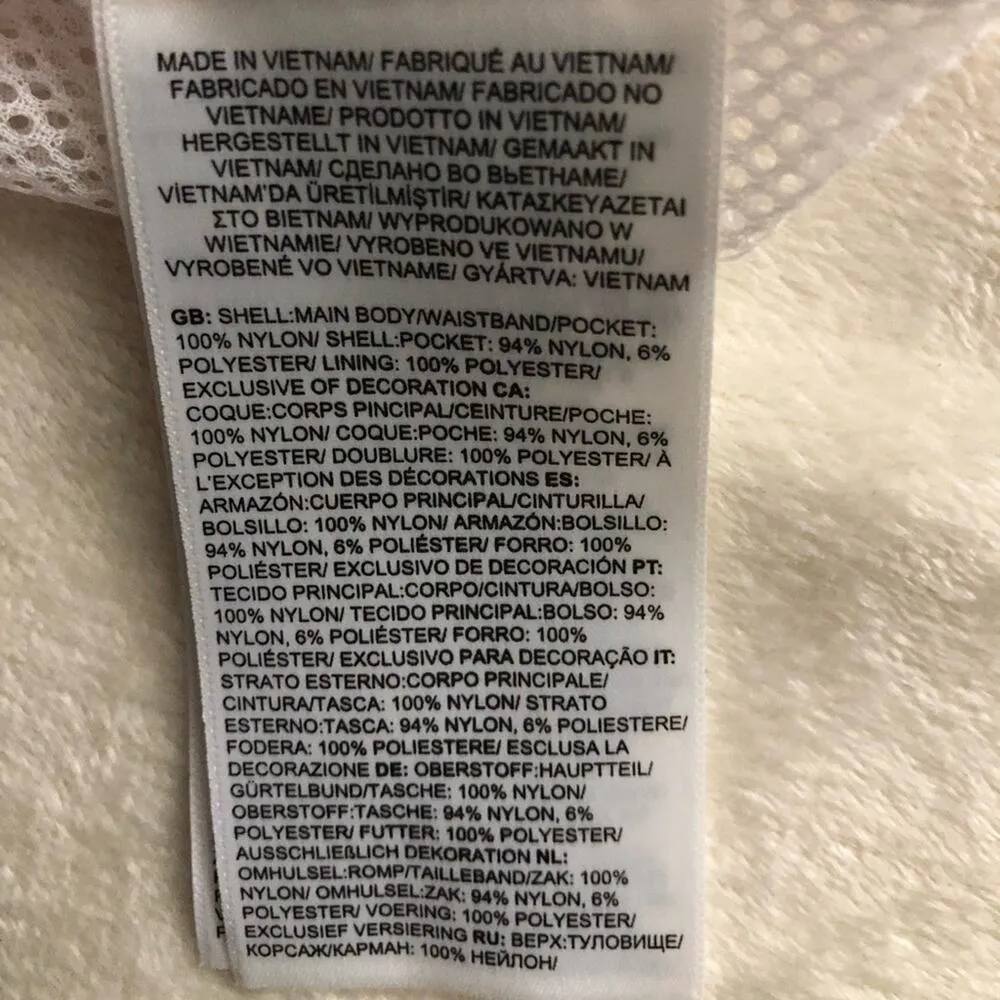 Tnf Women's Outline Shorts by The North Face - Image 10