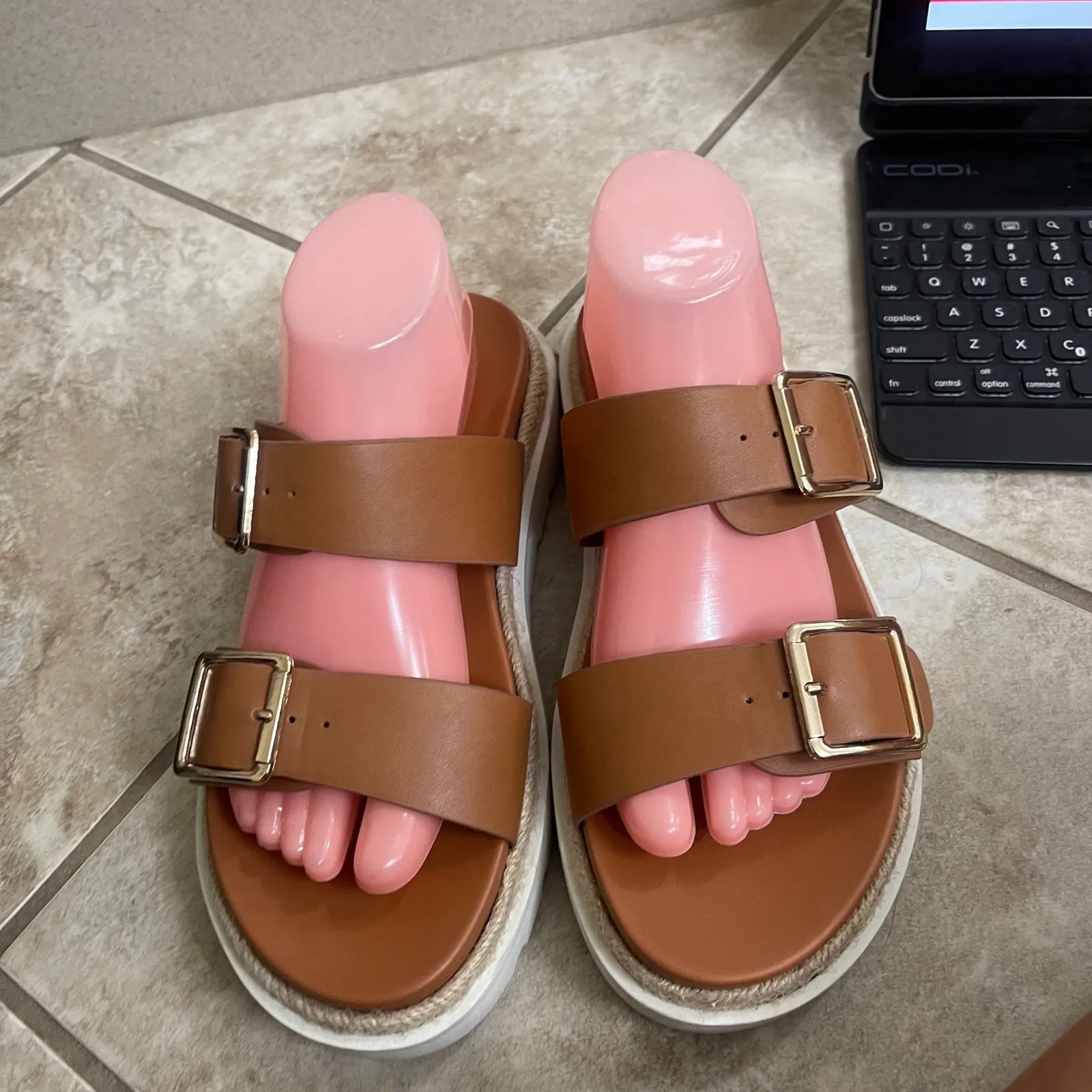 Madden NYC Cognac Brown Platform Espadrille Sandals Buckle Detail Size 8.5 lady - Image 2