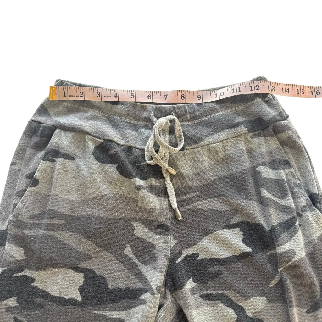 Splendid Gray‎ Track Pants with Camouflage Design - Image 13