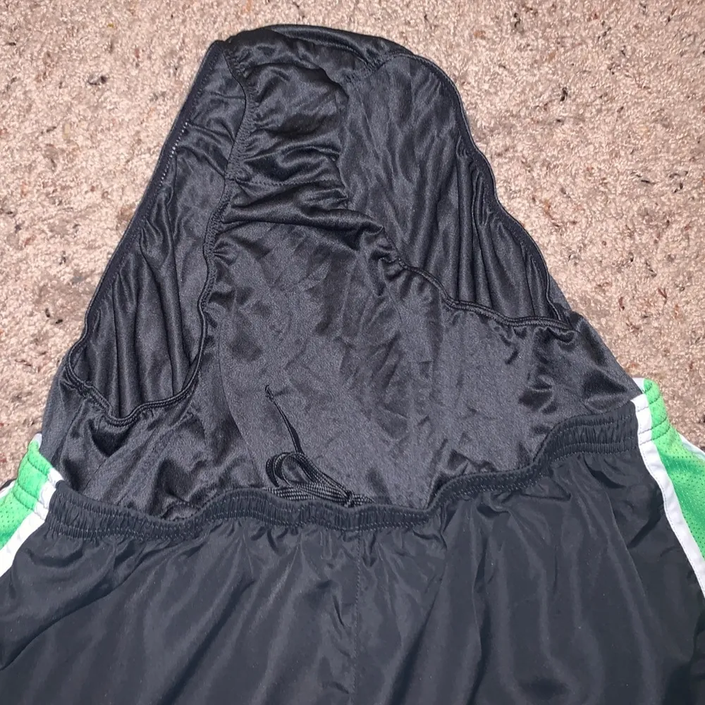 CALVIN KLEIN Performance running shorts size L - Image 3