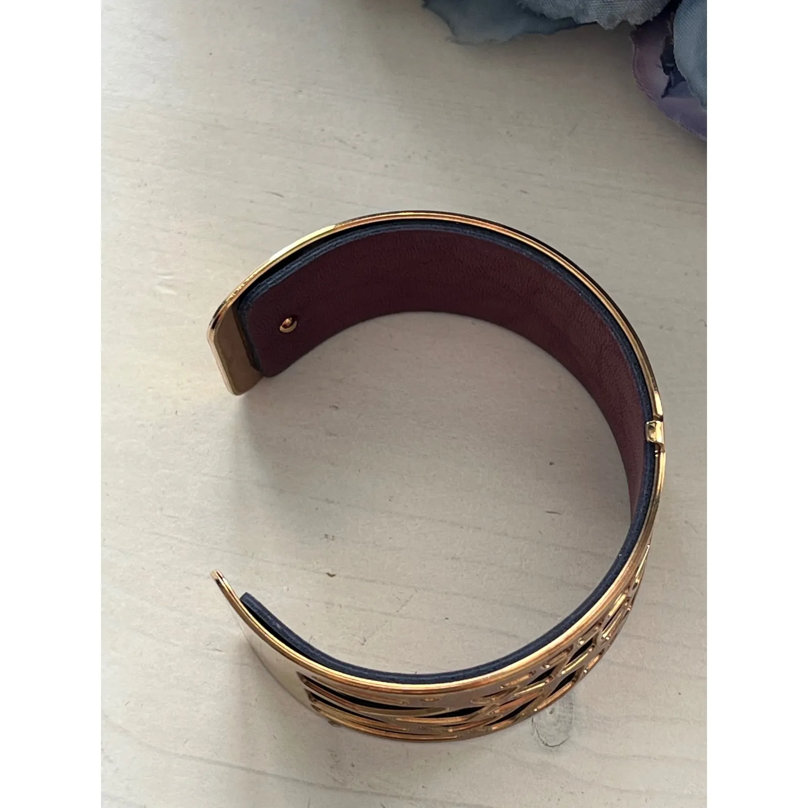 Les Georgettes Cuff Bracelet Gold Tone Blue Reversible Leather France Made‎ - Image 9