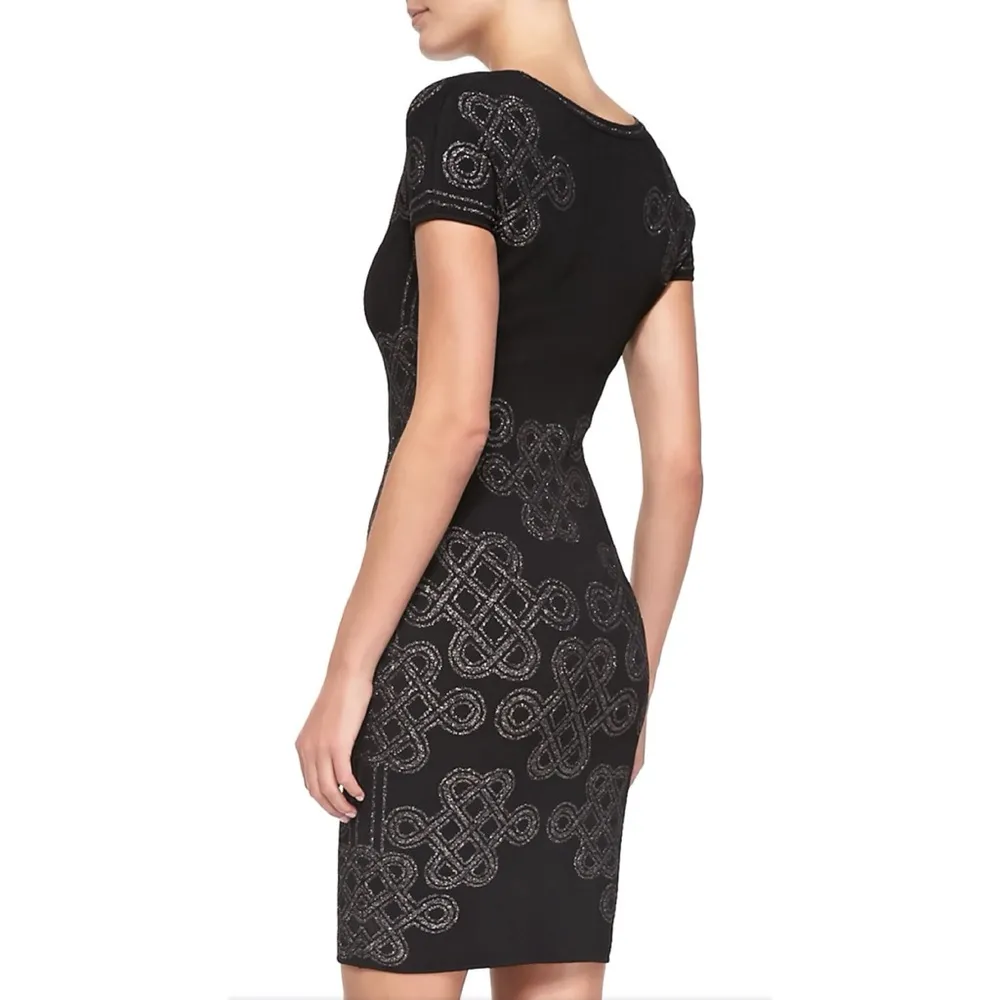 Diane Von Furstenberg DVF Knot-Print Knit Short-Sleeve Sheath Dress Size Small - Image 2