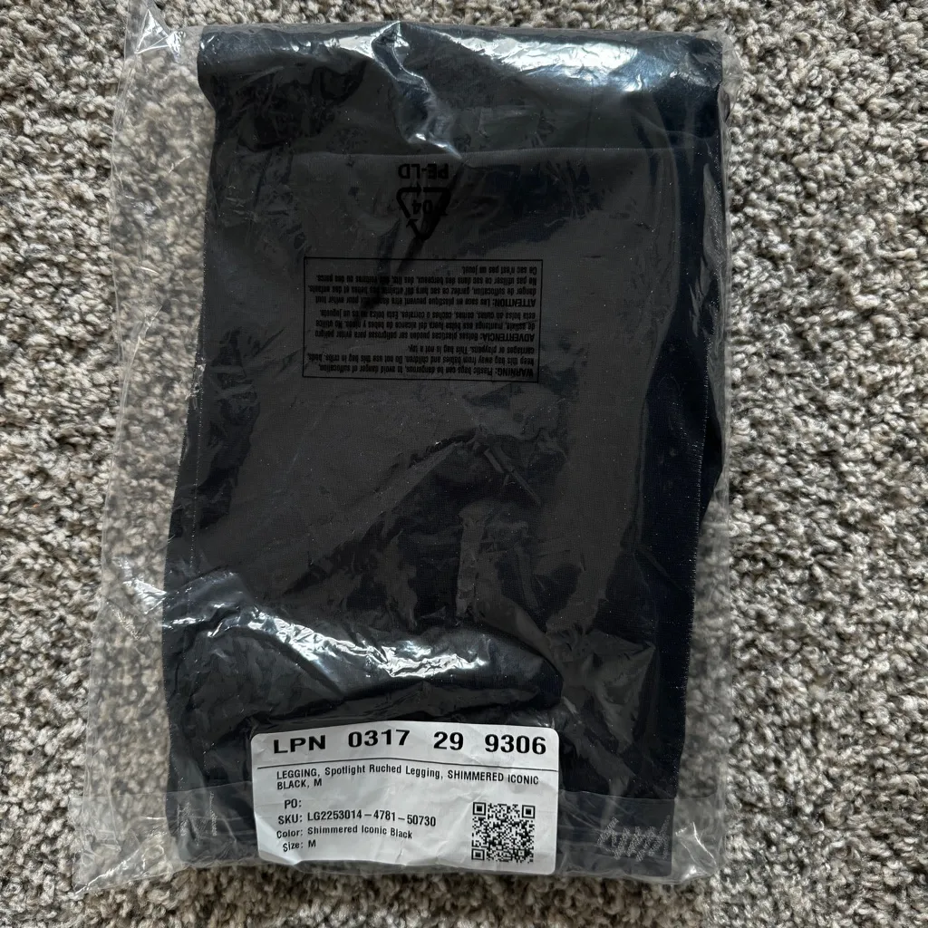 Fabletic/ yitty leggings, spotlight ruched legging, iconic black, size M - Image 7