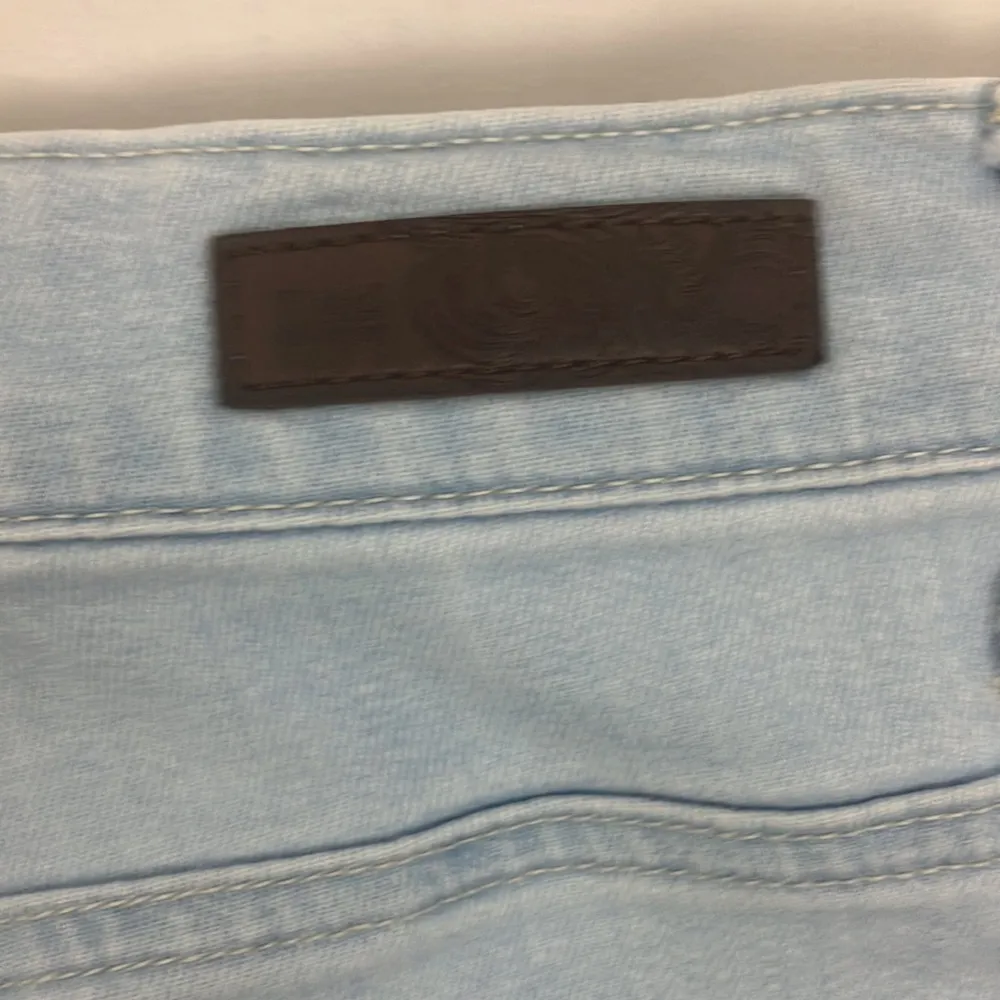 Lee Relaxed At The Waist Light Blue Women's Jeans size 8 Petite - Image 6