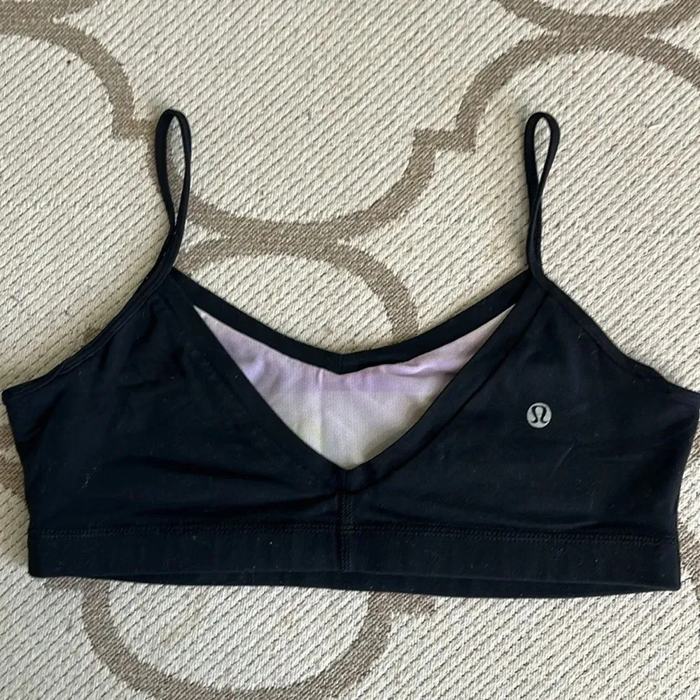Lululemon black no padding yoga lounge light support bra - Image 4