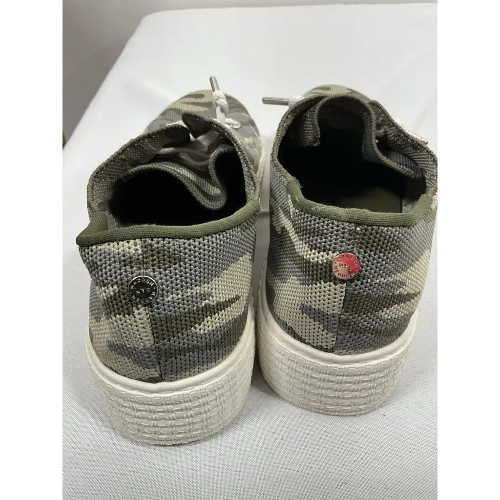 Womans Madden NYC Slipon Fashion Platform Sneakers 9.5 Heel Gray Camo Green - Image 4