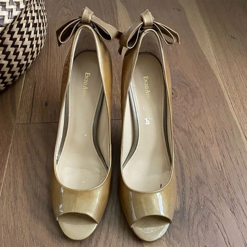 Enzo Angiolini Eamistle Natural Nude Champagne Patent Leather Peep Toe Heels Bow - Image 4