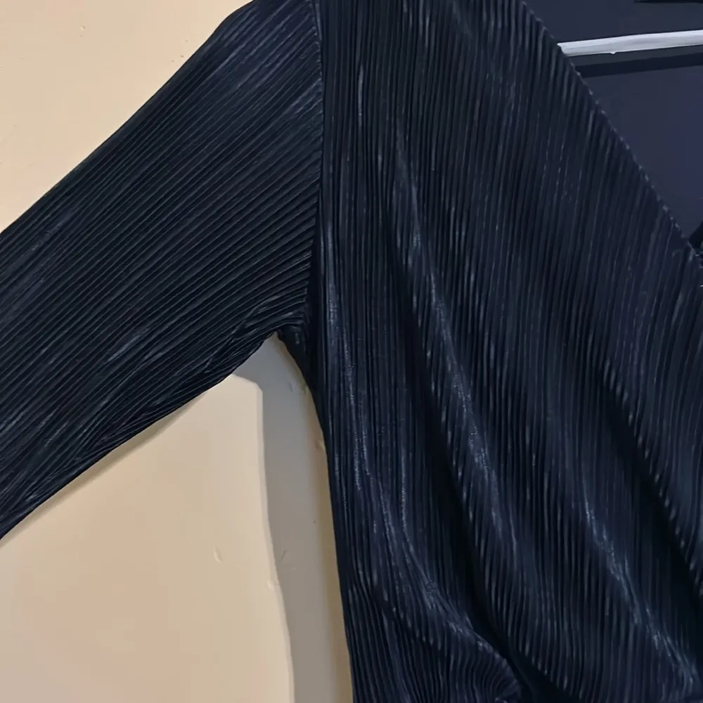 Ladies Boohoo Silky ribbed Long Sleeve Blue Dress Sz 8 - Image 3