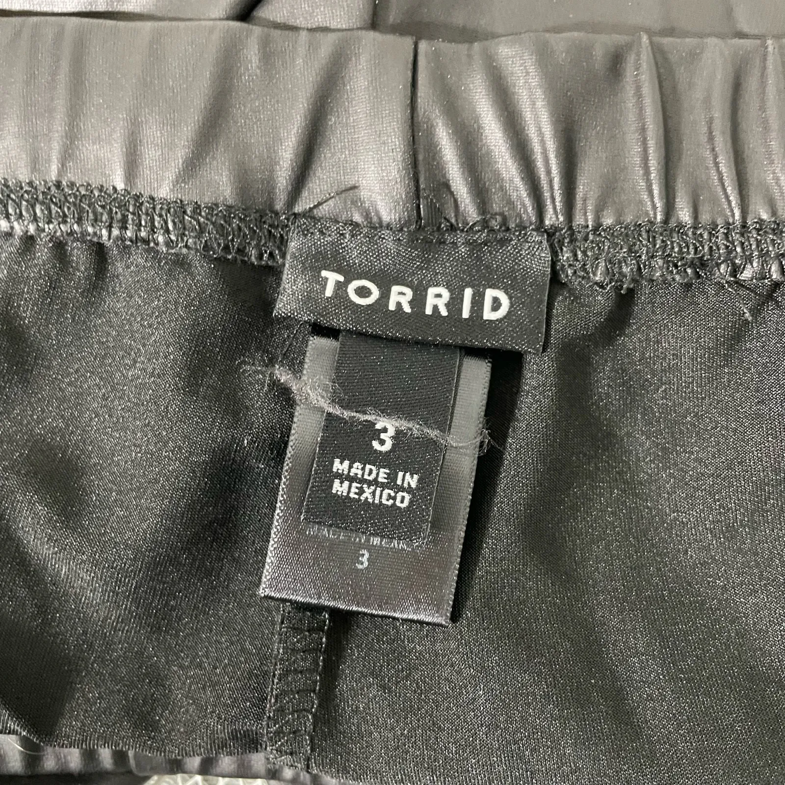 Torrid Women's Plus Size Black Faux Leather High Rise Leggings - Size 3 (3X) - Image 4