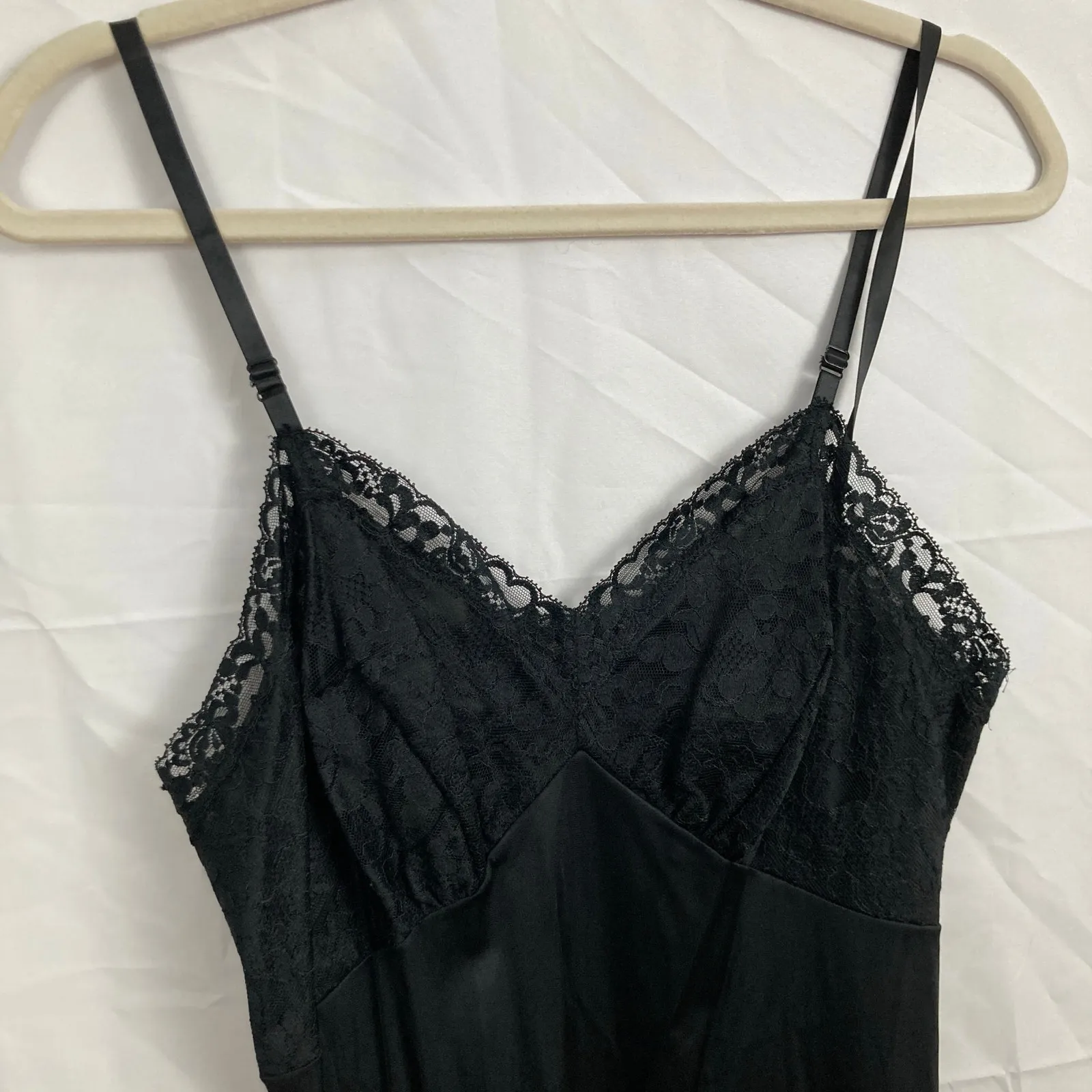 VTG Vanity Fair Womens S Black Lace Trim Slip Dress Coquette Romantic Feminine - Image 4