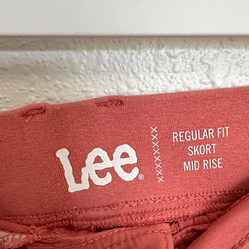 Lee Regular Fit Skort Mid Rise Size Medium - Image 2